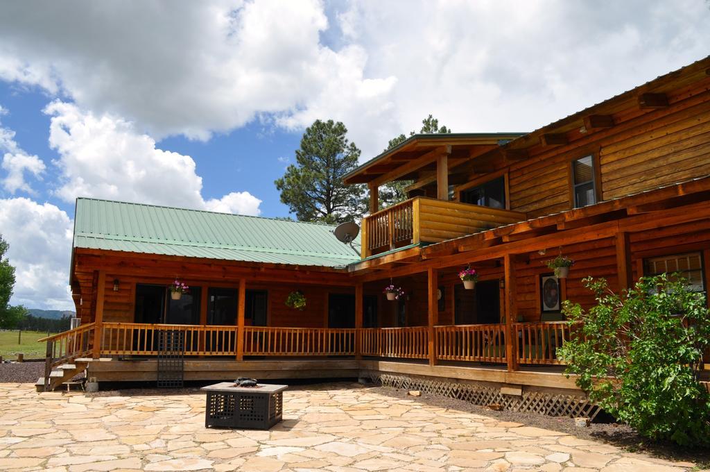 Elkwood Manor Bed & Breakfast 帕戈萨斯普林斯 外观 照片