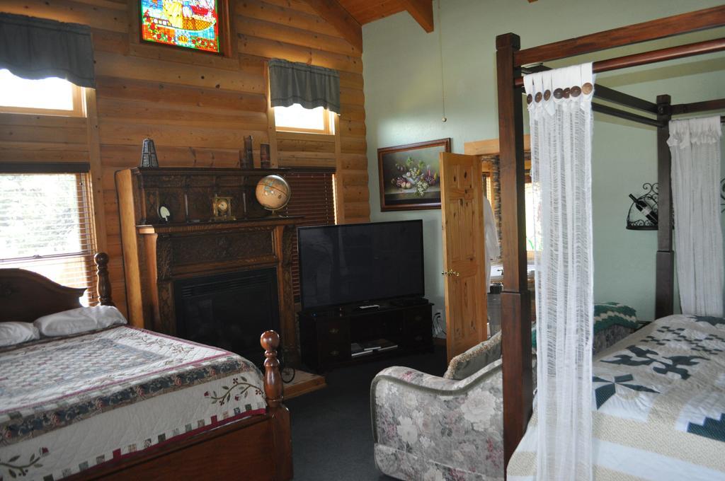 Elkwood Manor Bed & Breakfast 帕戈萨斯普林斯 外观 照片