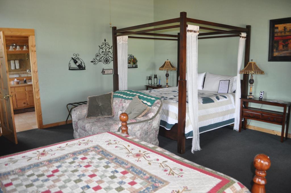 Elkwood Manor Bed & Breakfast 帕戈萨斯普林斯 外观 照片